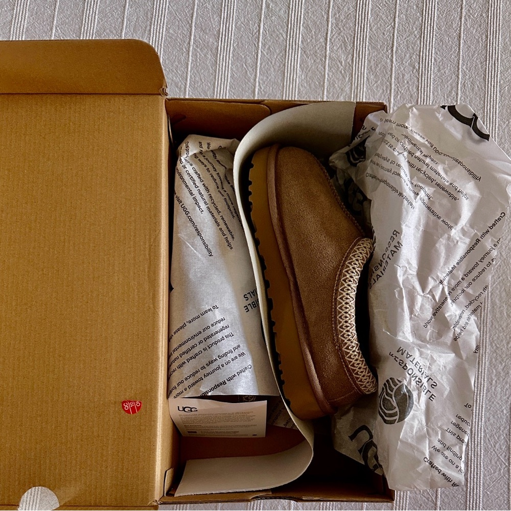 UGG Tasman Slip-On Shoes - Picture 5 of 8